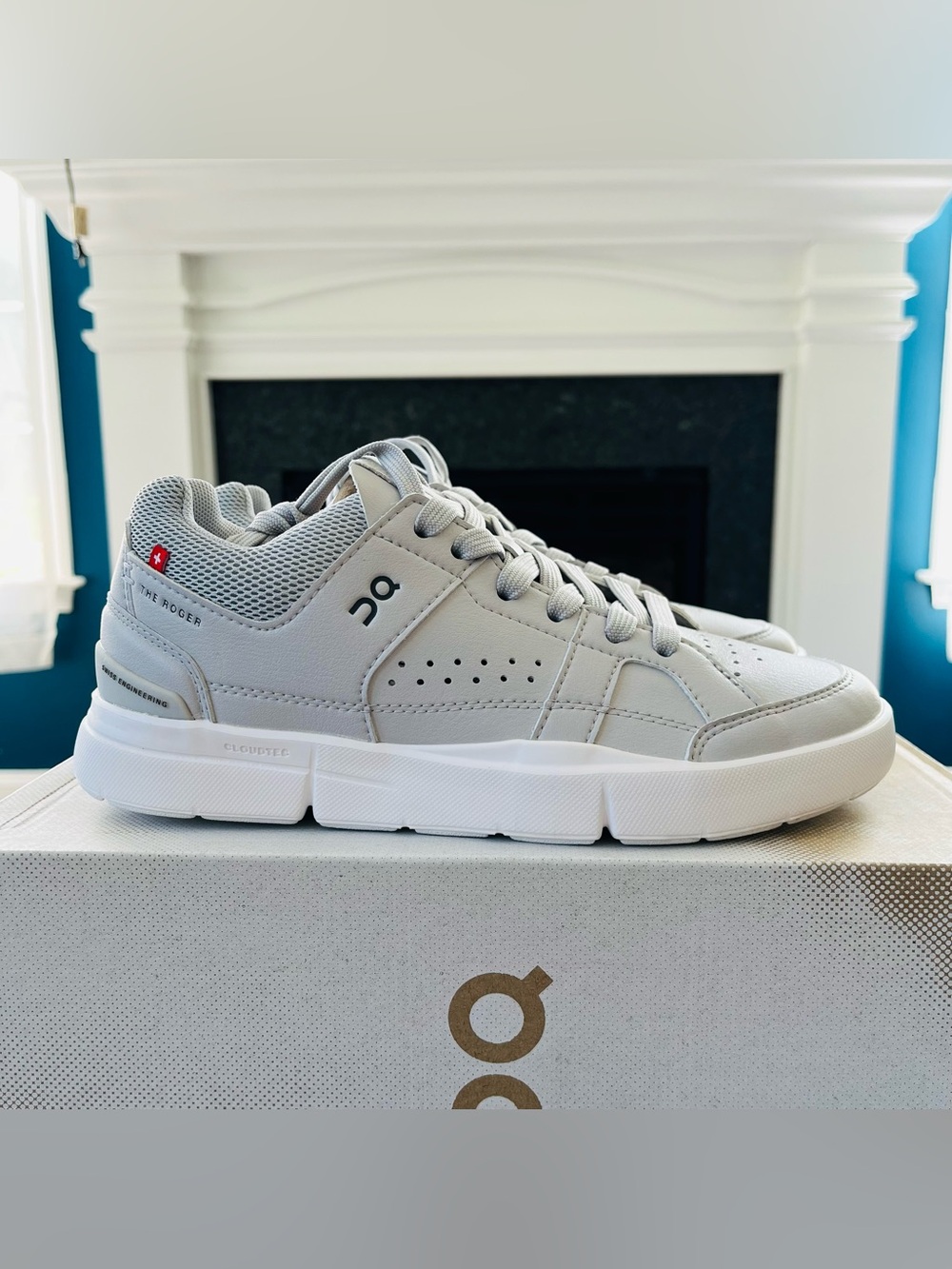 Sz 5.5 On Running The Roger Clubhouse Women's Sneakers Glacier/White 48.99406